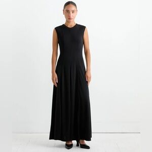 NOMIA NYC Designer Sz 12 Seamed Flared Maxi Dress in Black new without tag